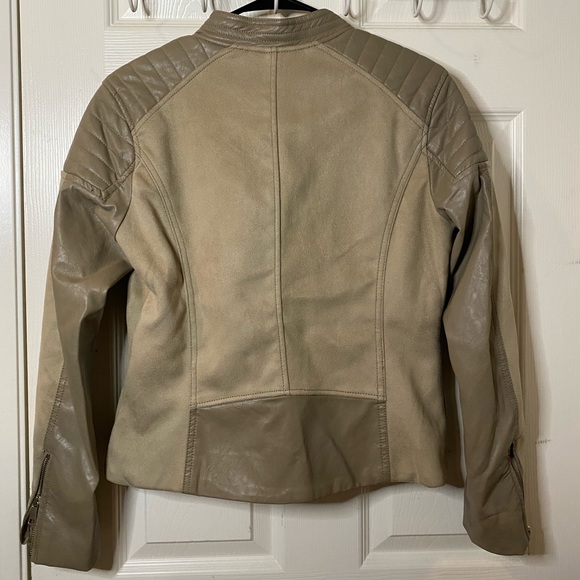 H&M Jacket - Picture 2 of 2